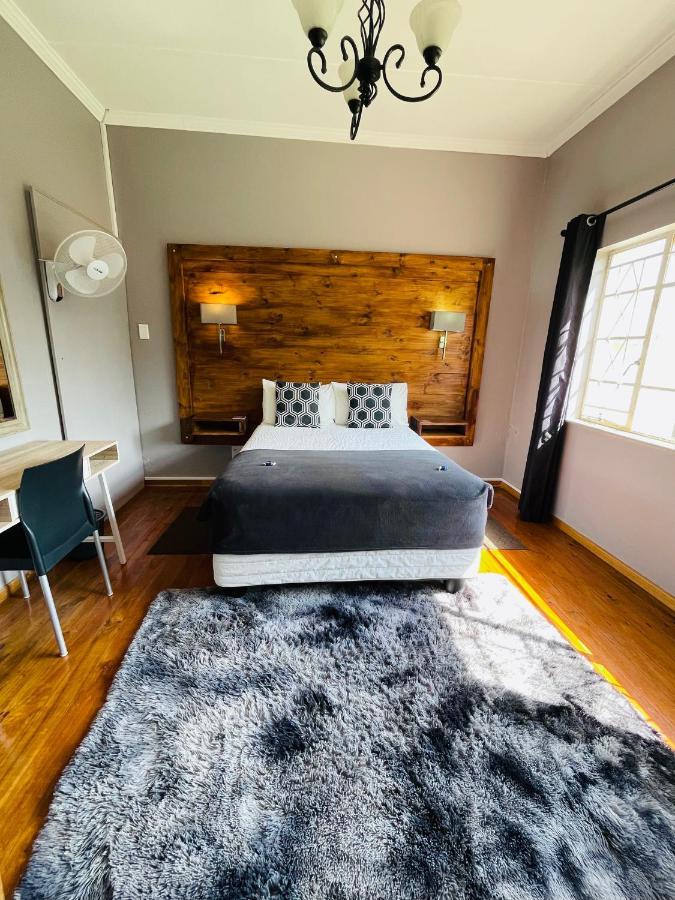 ホテル Madeira Bed クイーンズタウン エクステリア 写真
