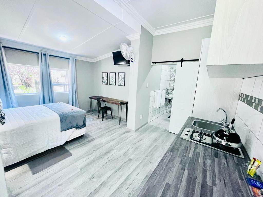 ホテル Madeira Bed クイーンズタウン エクステリア 写真